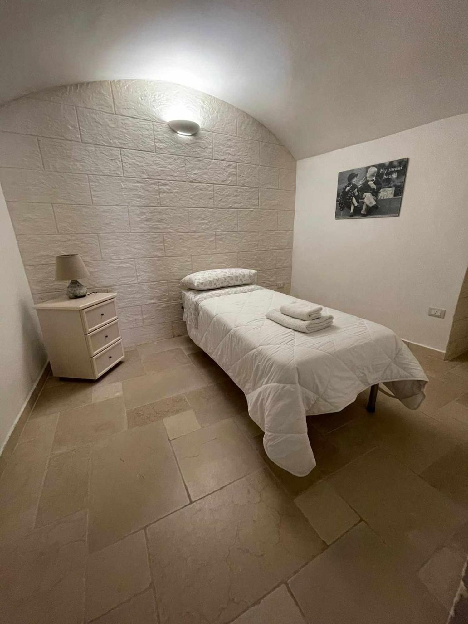 오스투니 La Rosa D Ernesto Wifi Free 3 Sleeping Places 아파트 외부 사진